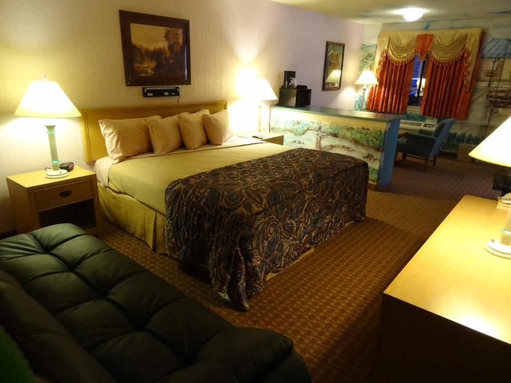 River Oak Inn And Restaurant Bandera Room photo